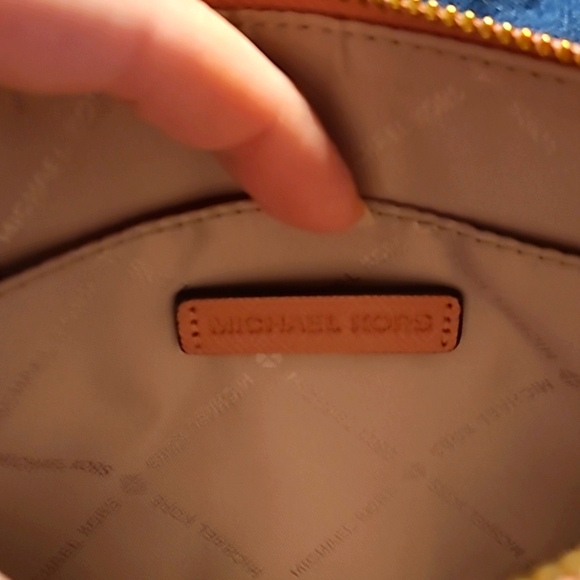 Michael Kors Jet Set Travel XL clutch - Picture 4 of 6
